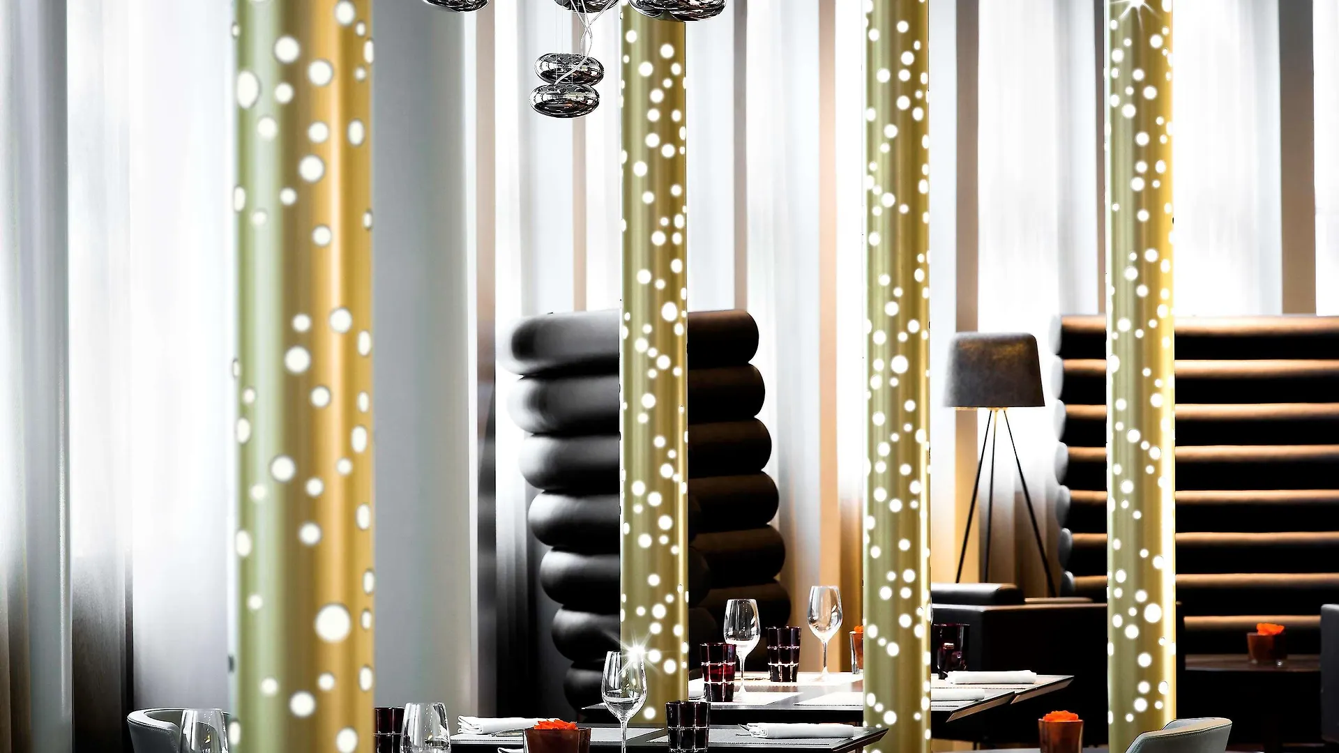 Pullman Paris La Défense Hotel 5*